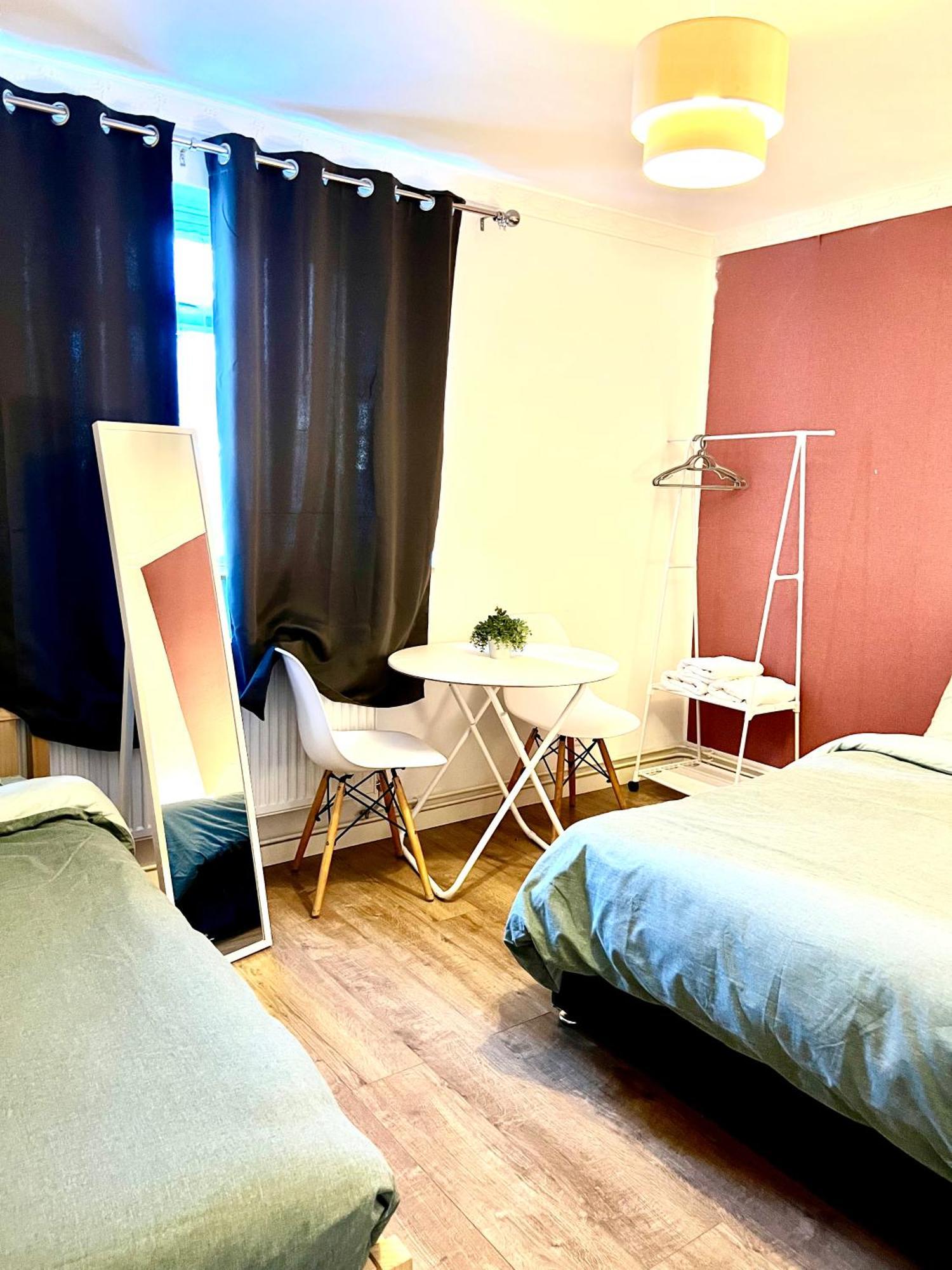 Apartment Cosy 4 Bedrooms *