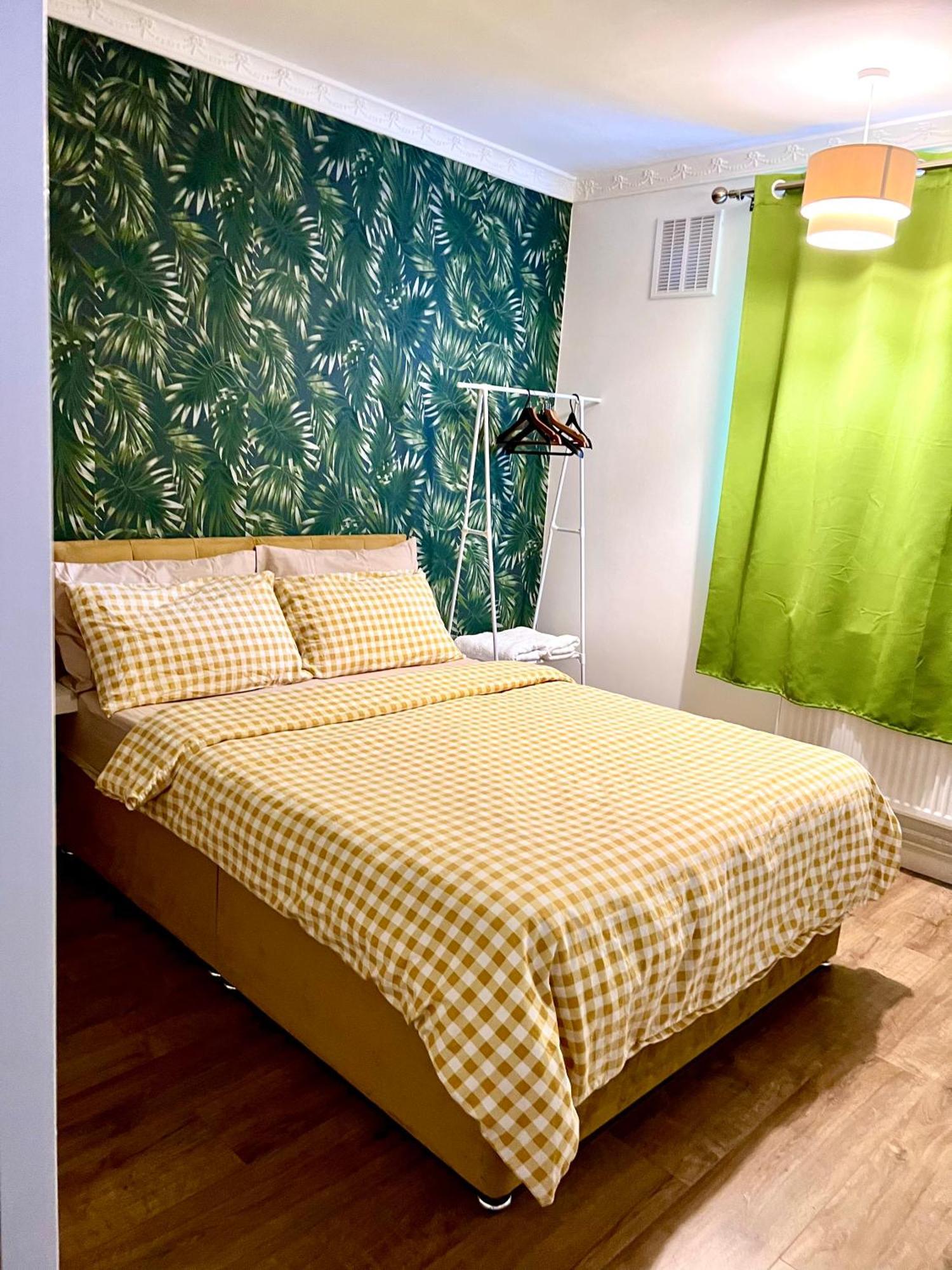 Cosy 4 Bedrooms Apartment London