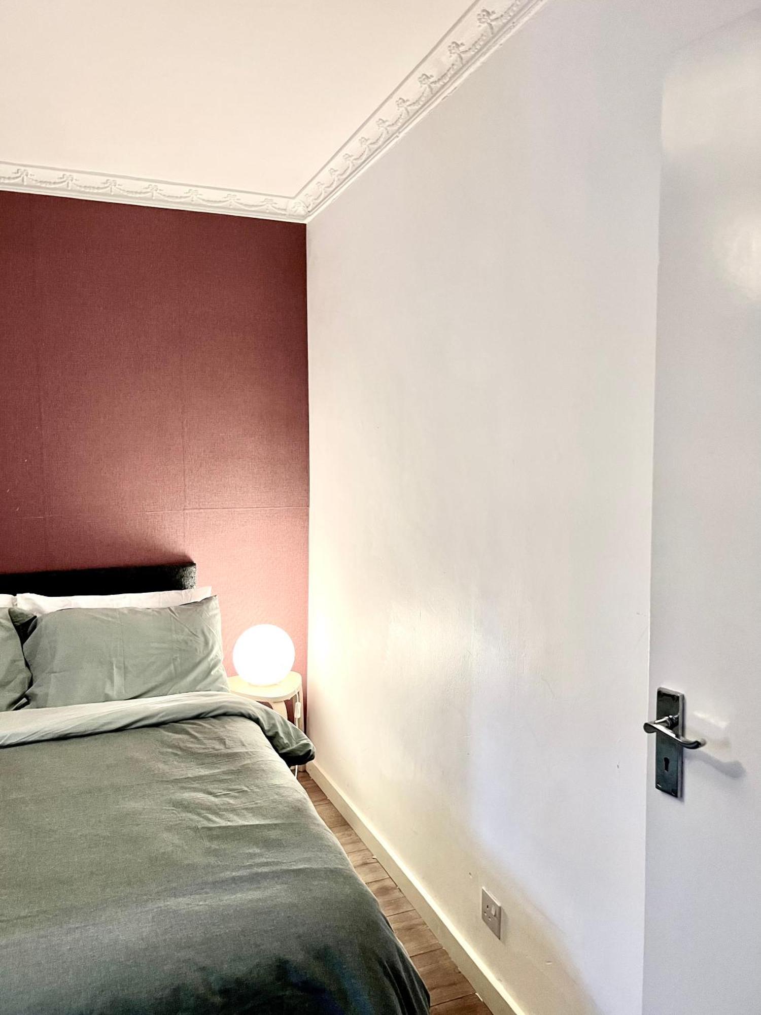 Cosy 4 Bedrooms * London