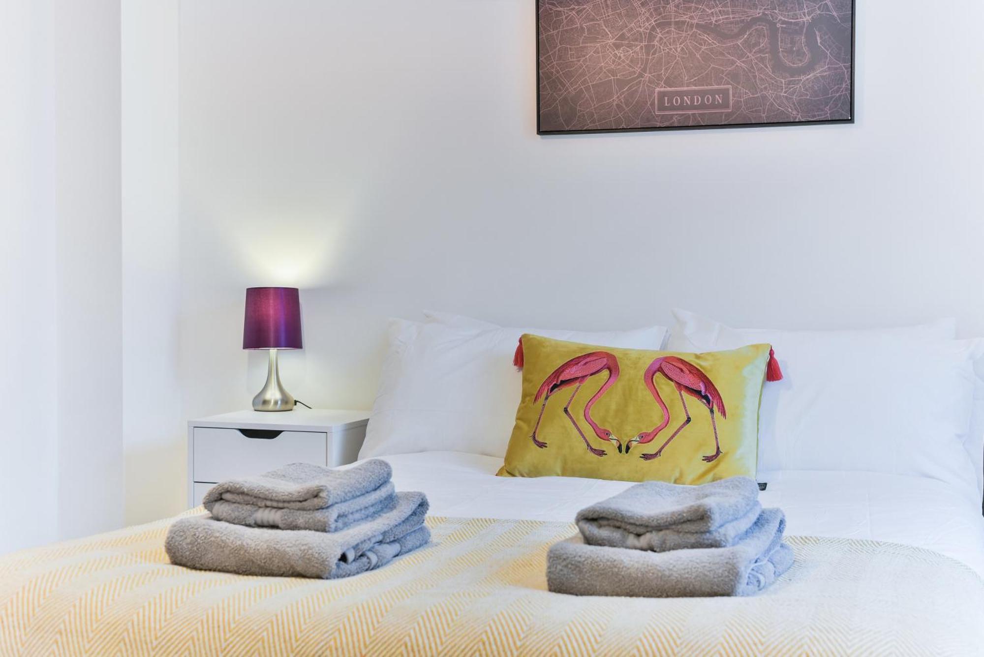 Fantastic Central Line City-pad! London