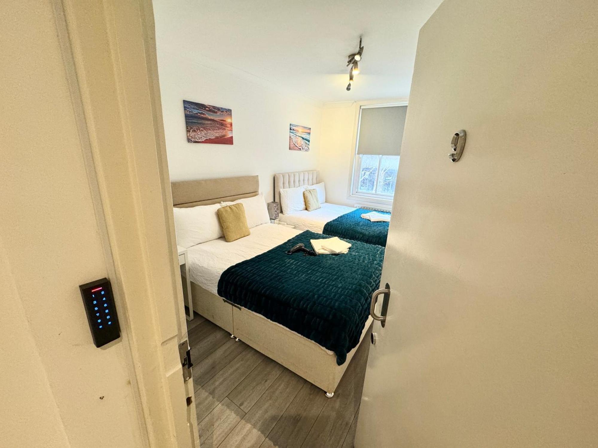 Downtown Chic Private Bedrooms In King's Cross 4 Pensión Londres
