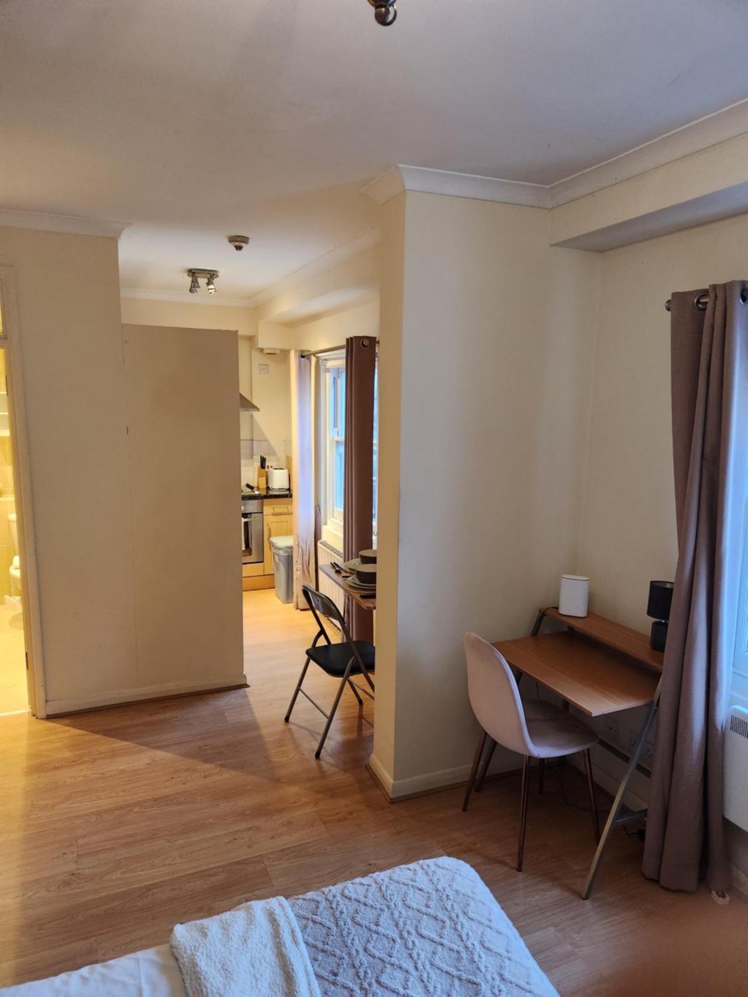 Uk Chaps Retreat: Private Chelsea Apartamento Londres