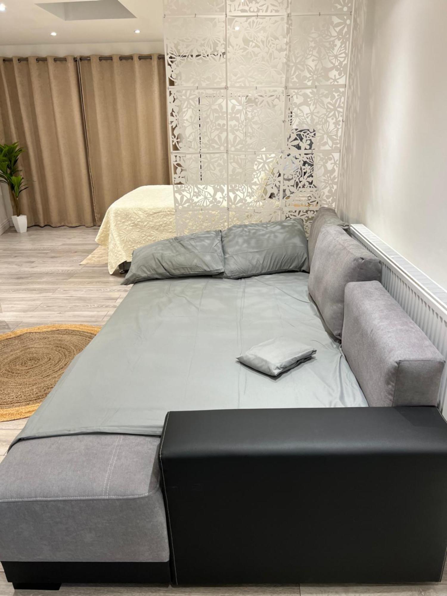 Charming Bedroom Flat Apartment London