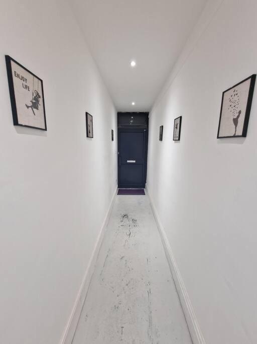 Apartment Modern Flat On Lea Bridge Road. London