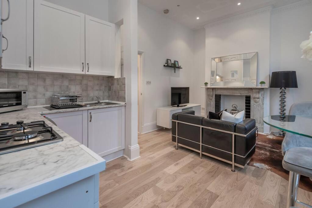 Beautiful 1 Bed Flat Close To Regents Park Apartment *
