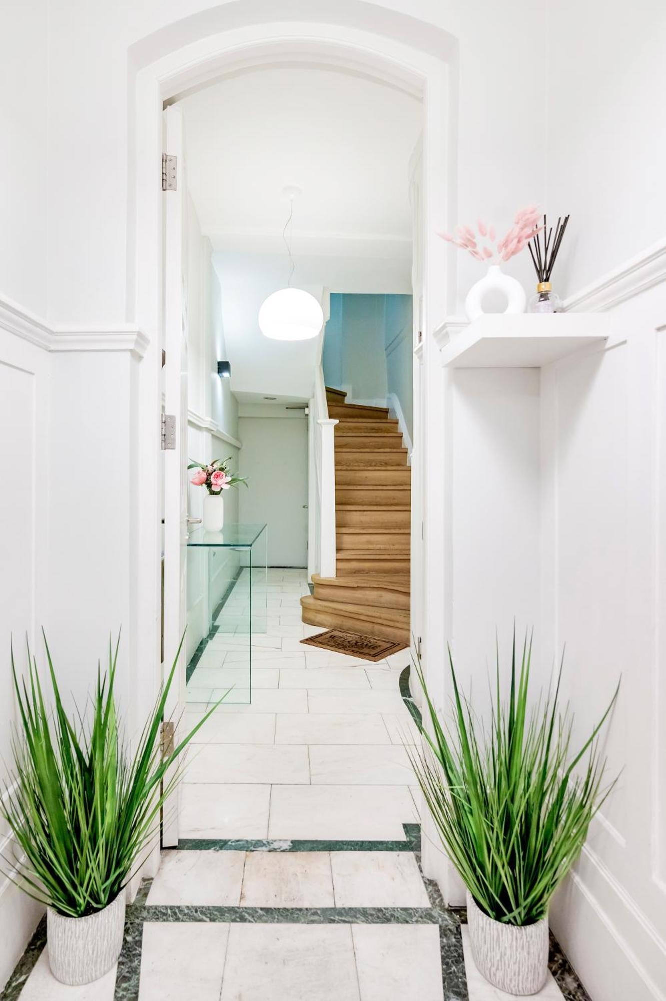 Welcome St Martin's Apartment London