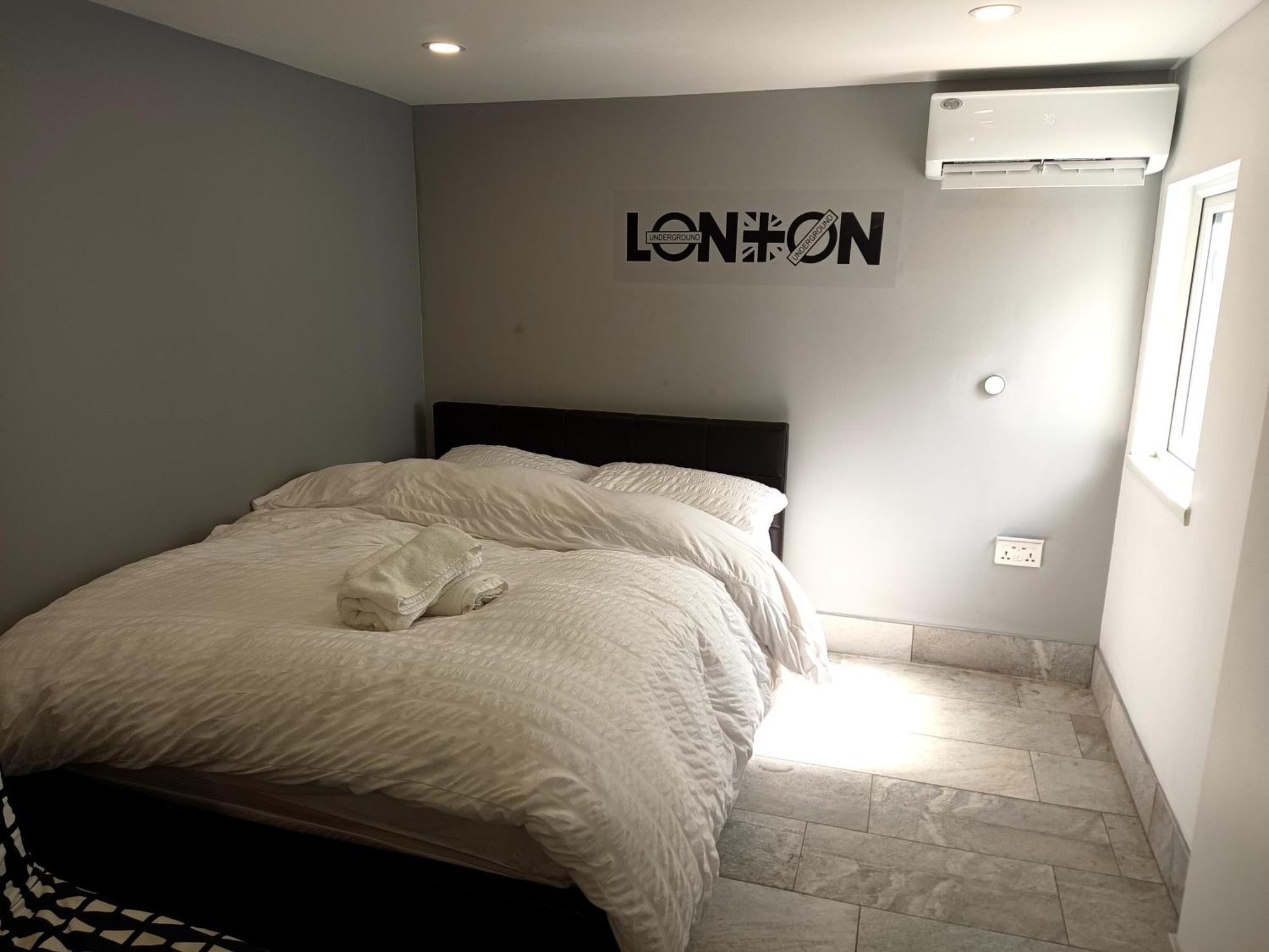 Homestay Luxurious En-suite Soft Water Air Conditioning Tv Ripple London