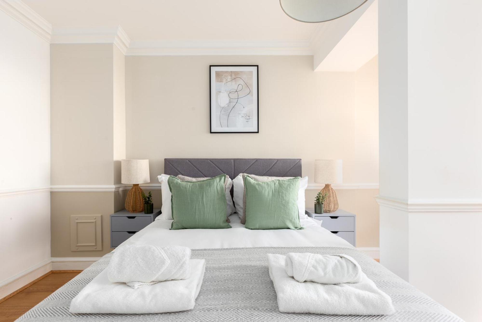 Apartment The Goldhawk Road Collection *