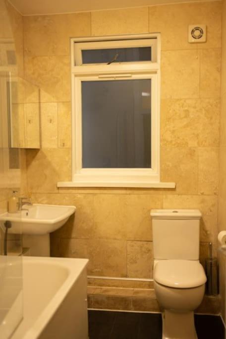 Manor Court Apartamento *