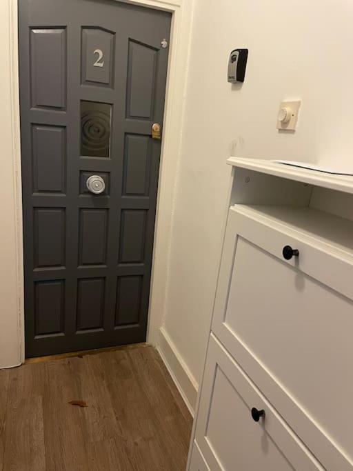 Manor Court Apartamento *
