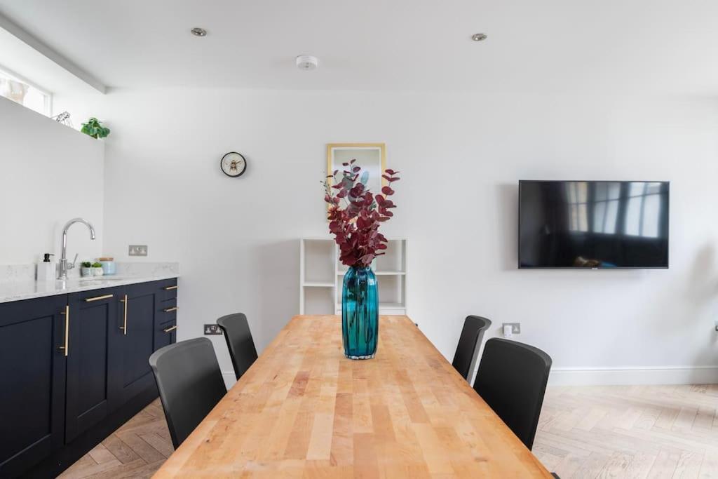 Beautiful 3 Bd House In Paddington Leilighet *