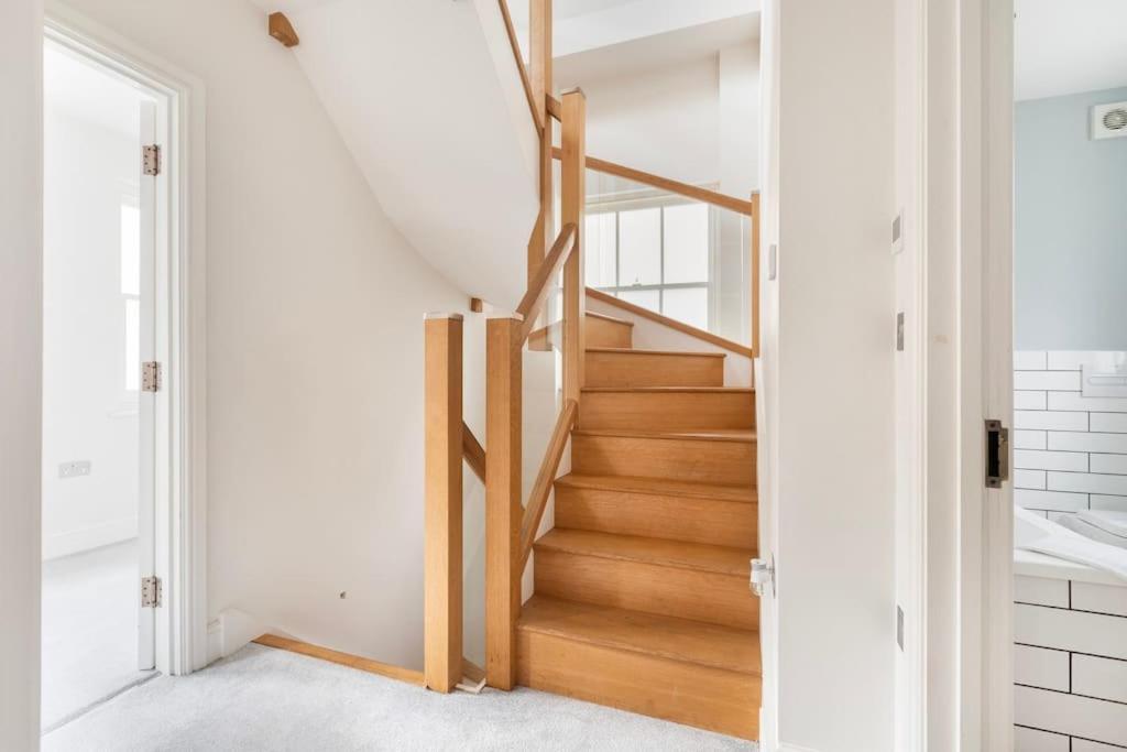 Beautiful 3 Bd House In Paddington Apartment