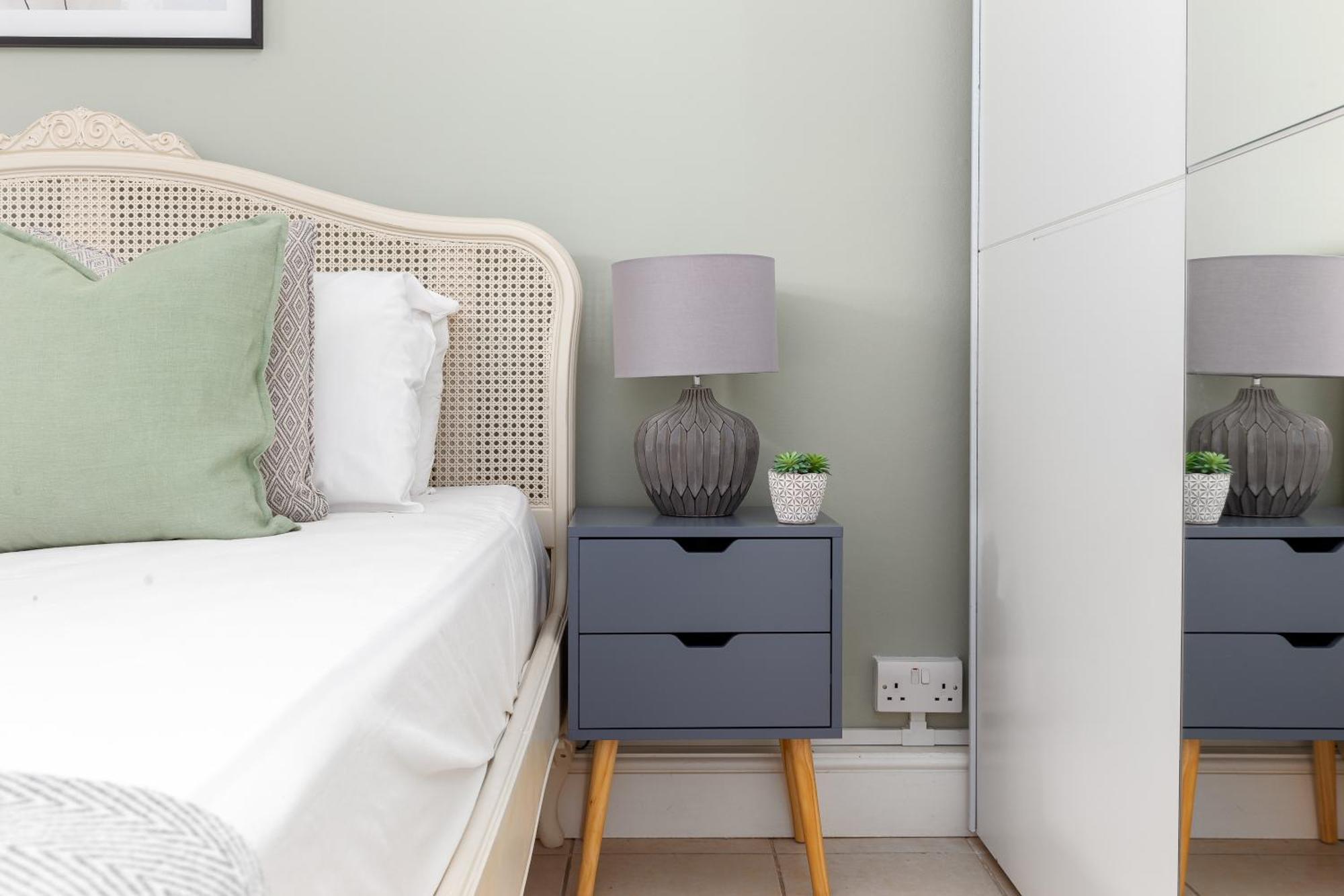 The Clapham Apartment *