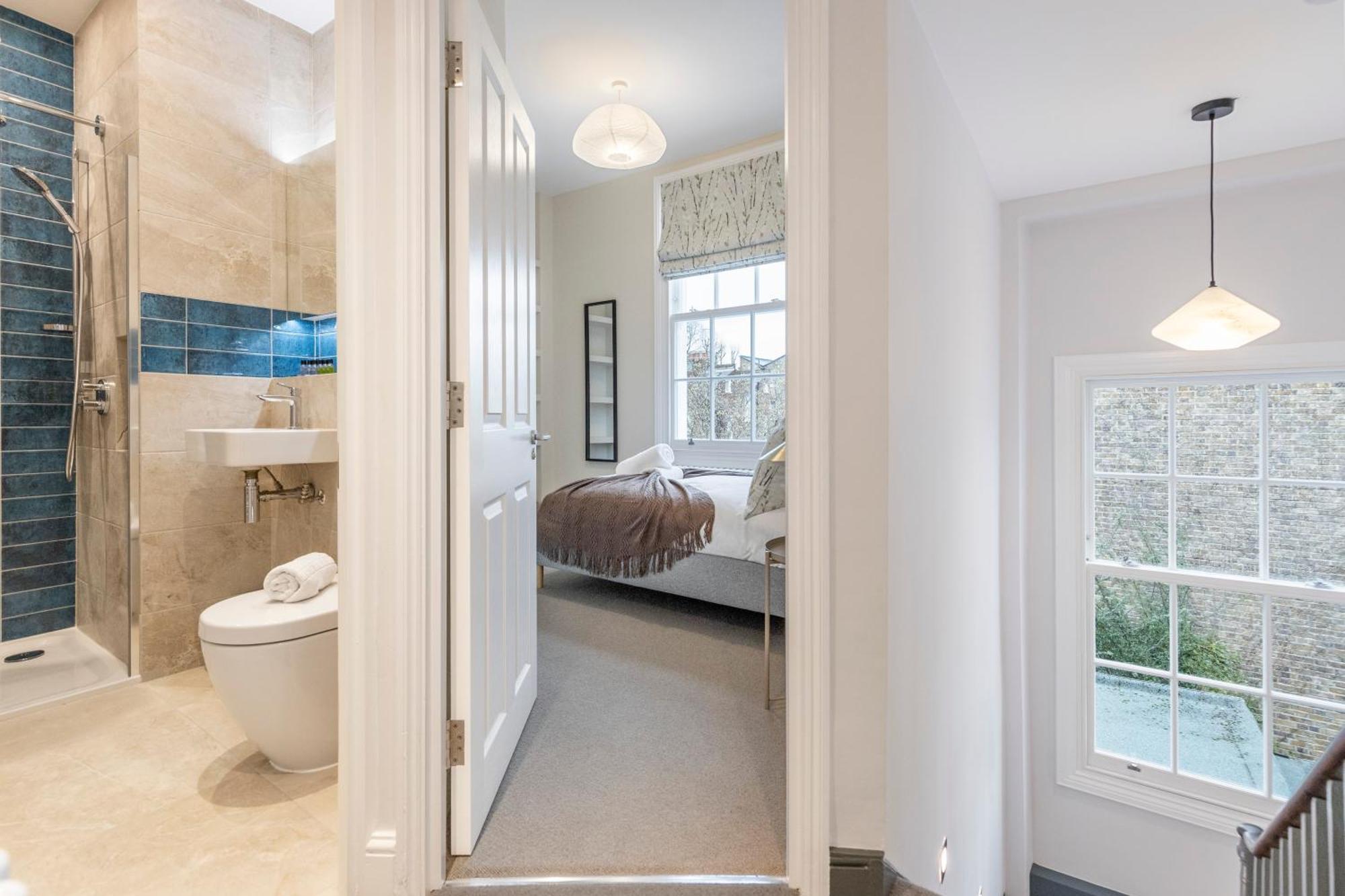 Guest Favorite Private With King Sized Bed And Garden Newly Renovated Apartment London