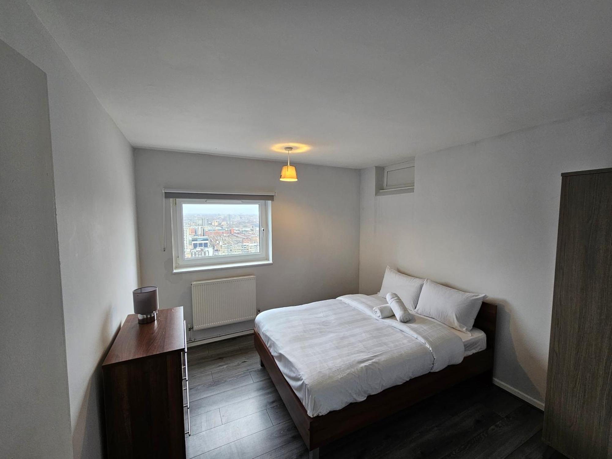 Near Towerbridge Apartment *