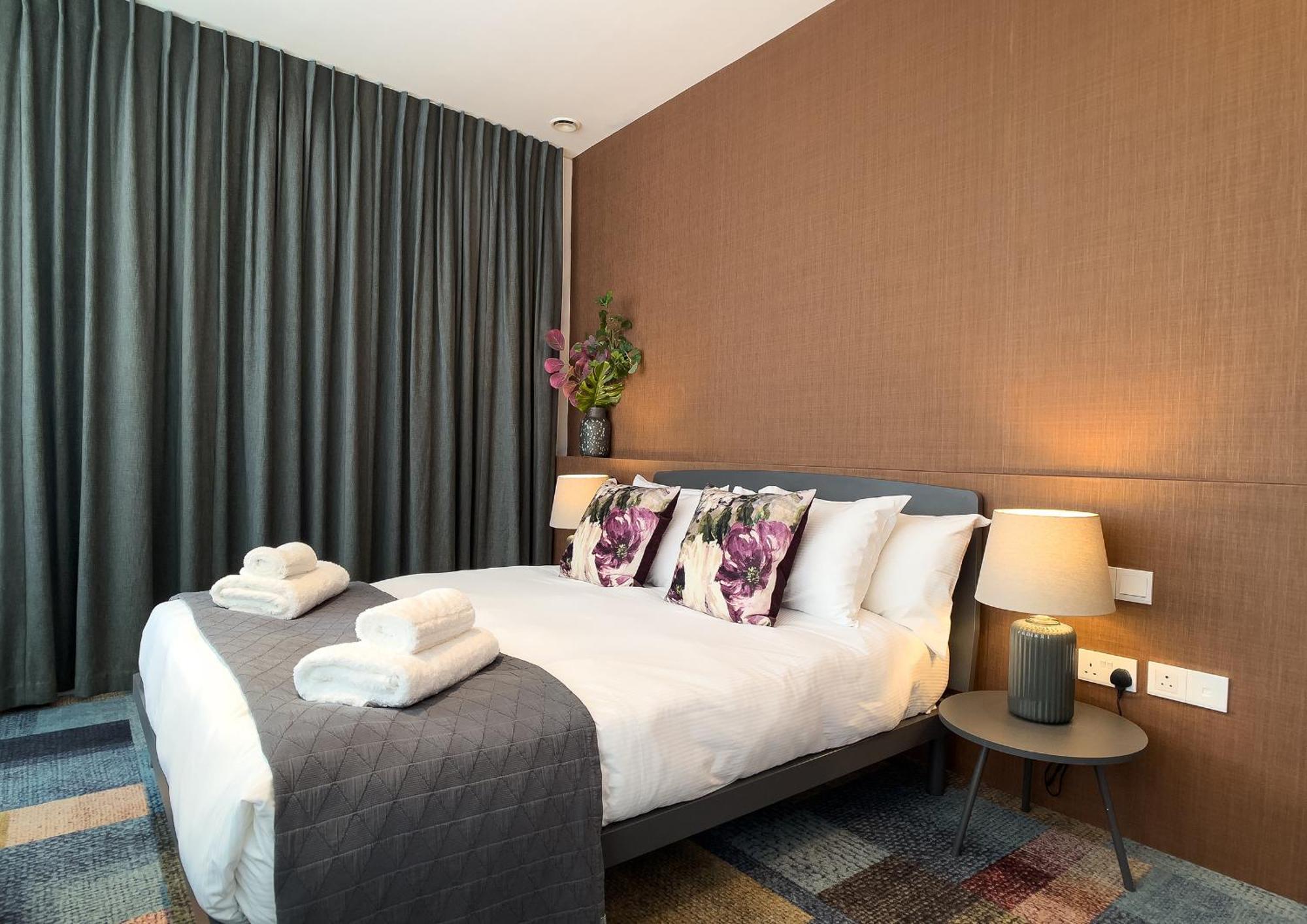 Mirabilis - Bayham Place Apartment London