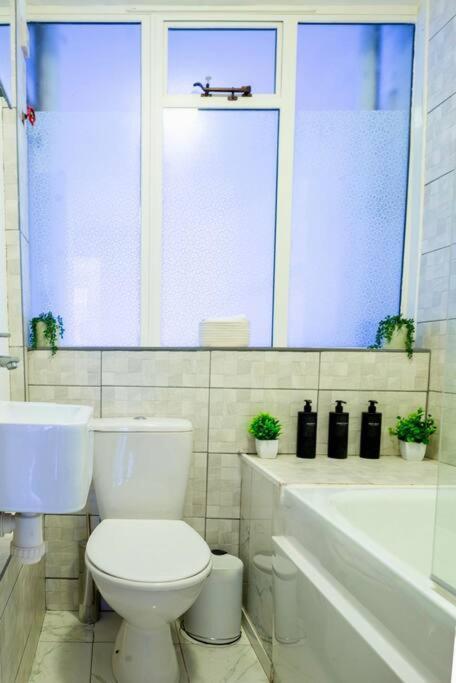Appartement 3-bed Central - 15 Mins Walk To Kings Cross By Seren Short