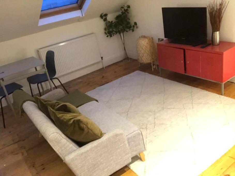 Fabulous Central Studio - Flat 4 Highbury * London