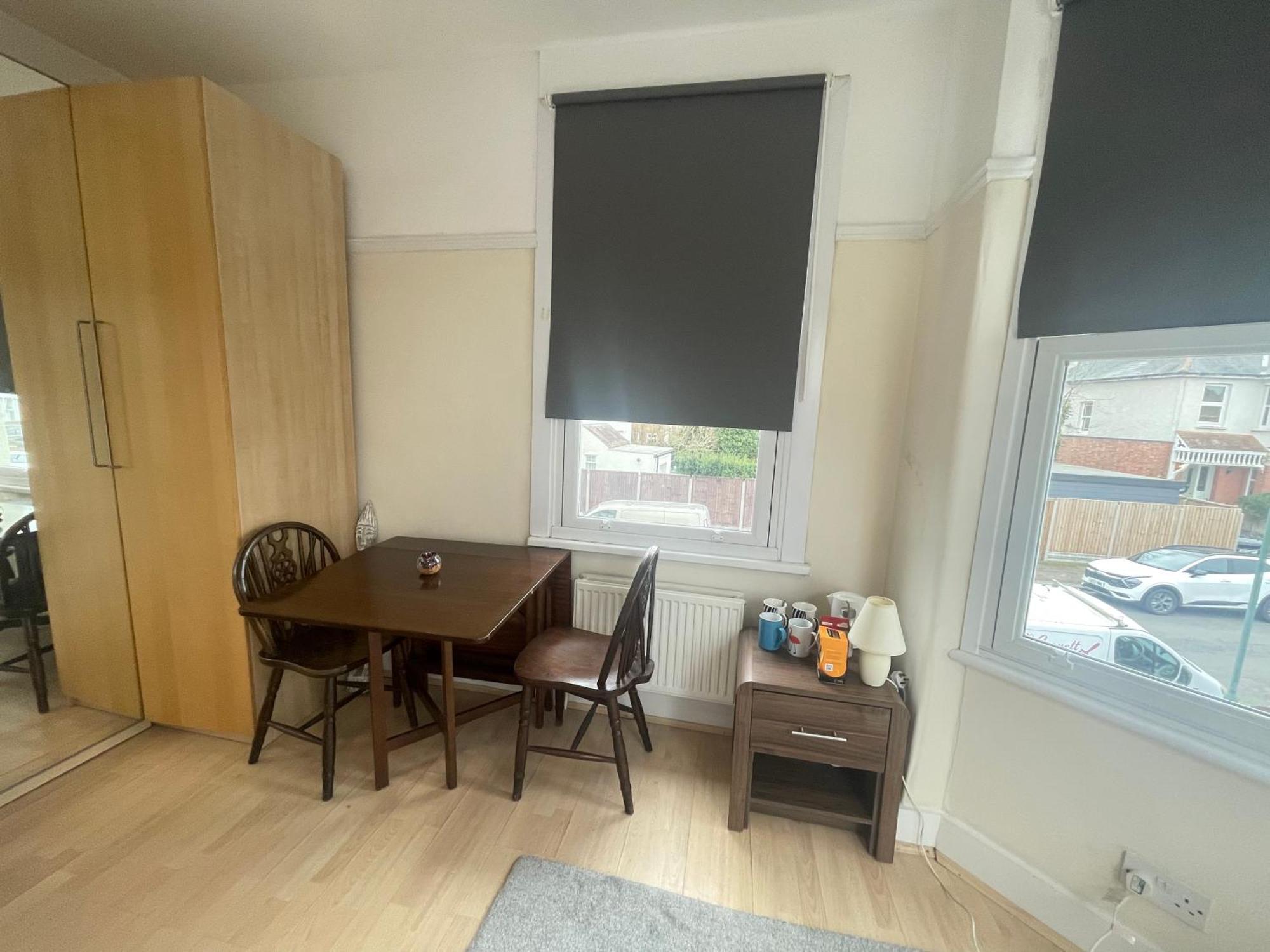 With Private Bathroom And Shared Kitchen Accommodatie bij particulieren