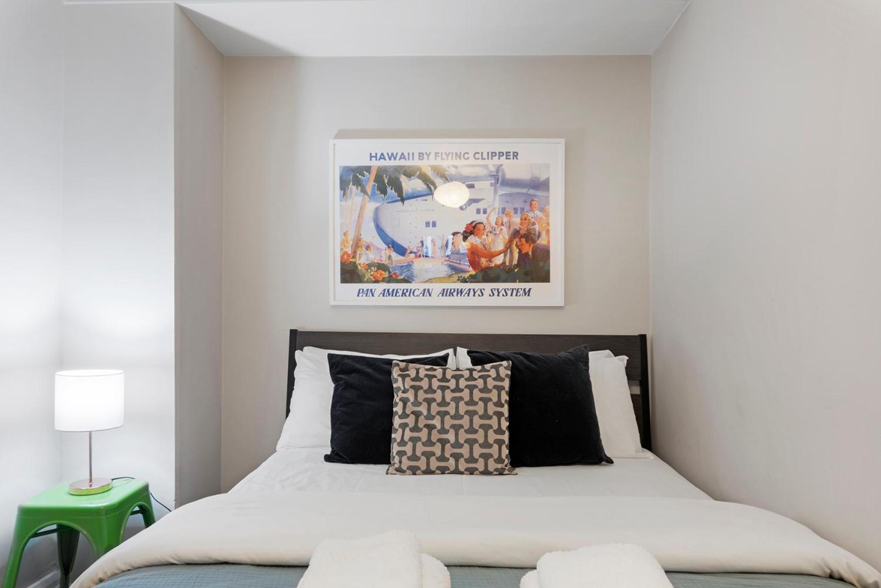 Modernised 1 And 2 Bedrooms Option Terrace And Balcony High Street Appartement