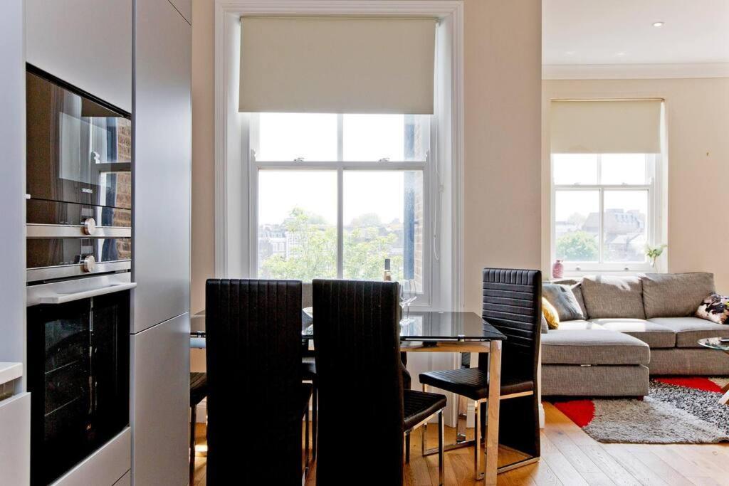 F7 Large 2bed Kensington Leilighet London