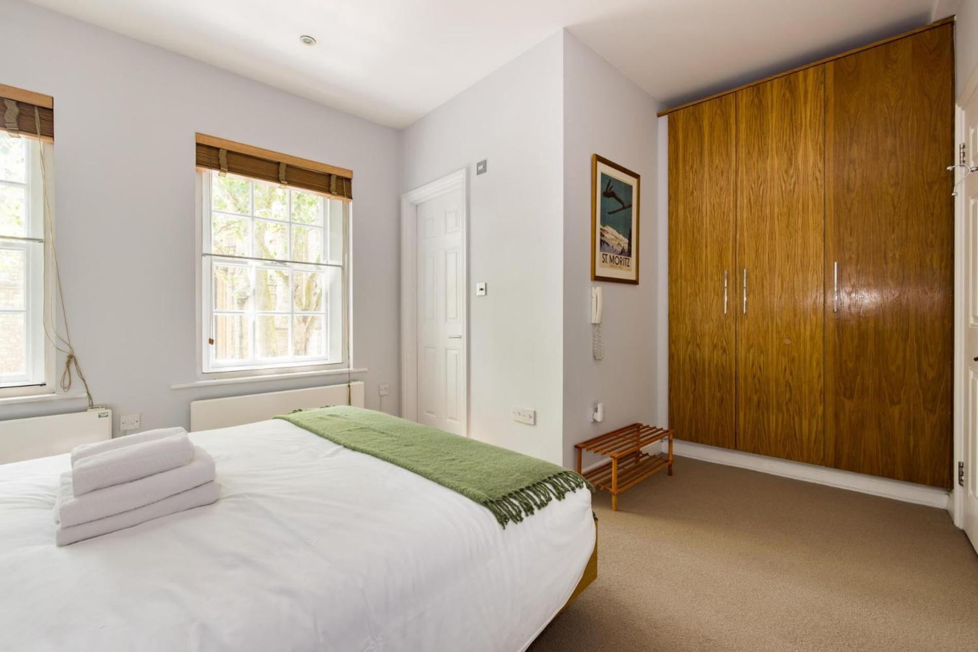 Is Yours - 2 Bedroom In Kensington Apartment *