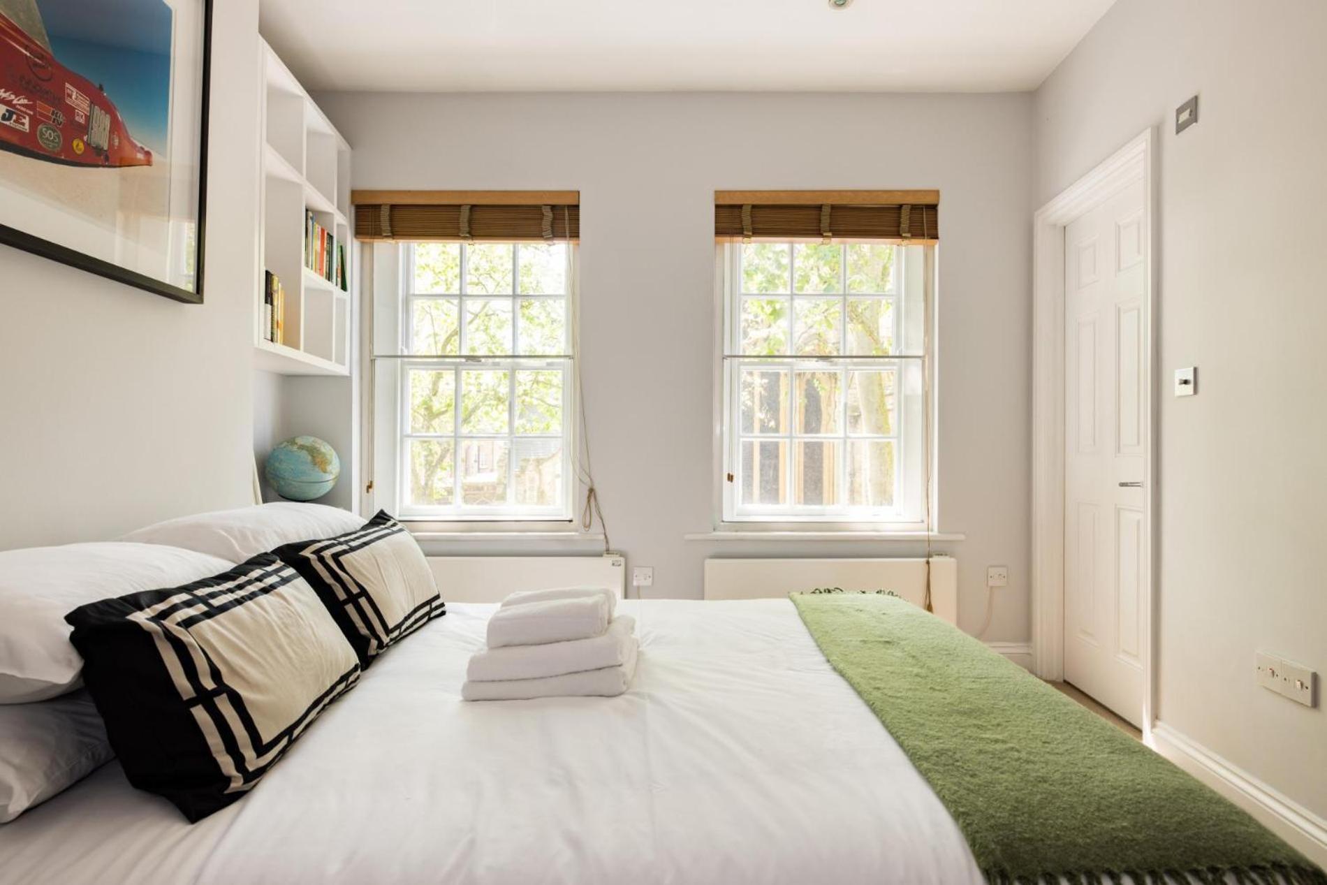 Is Yours - 2 Bedroom In Kensington Apartment London