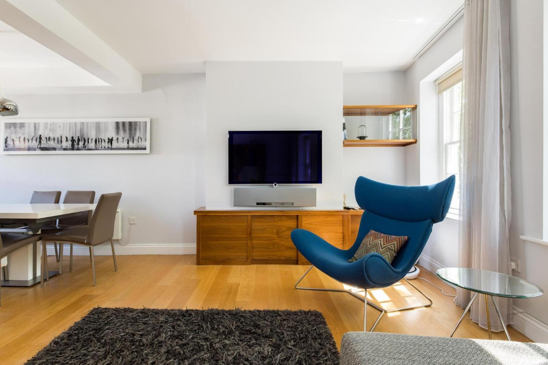 Is Yours - 2 Bedroom In Kensington