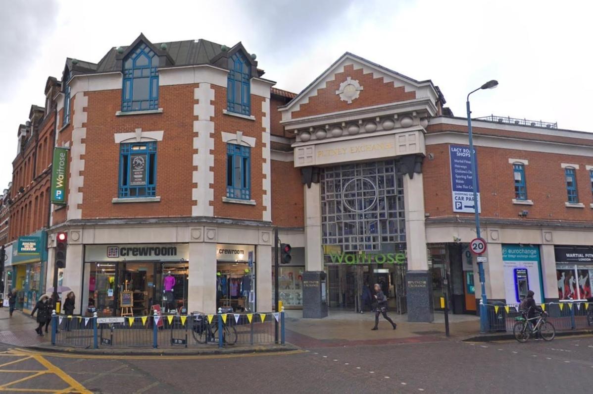 Spacious Refurbished Flat With A Garden Near Tube, Train, Thames And The Center Appartement