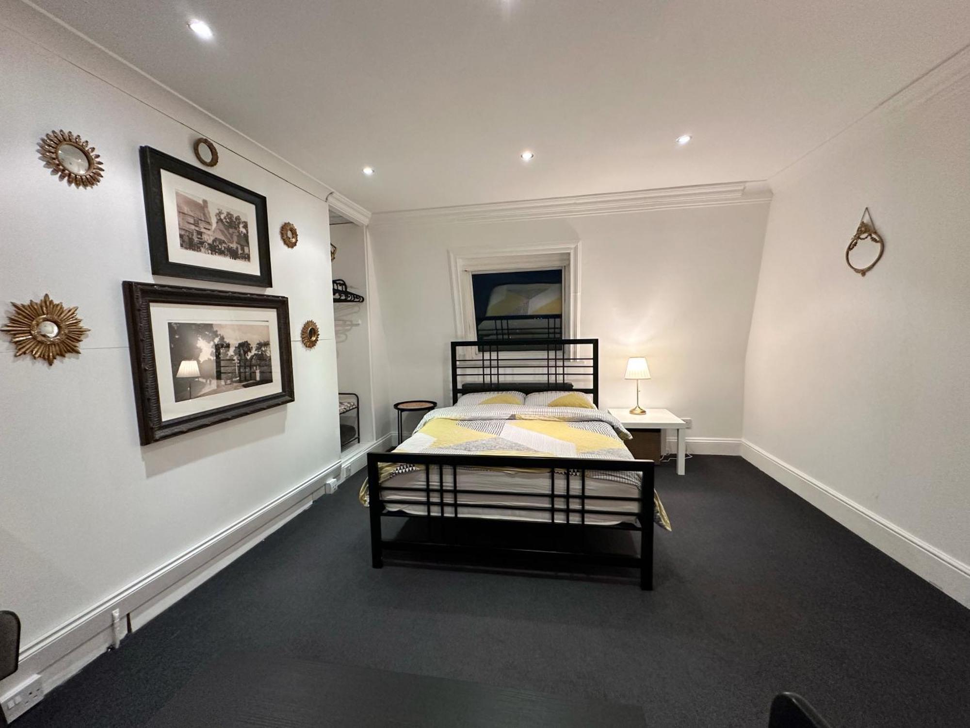 Flat - Northwest London