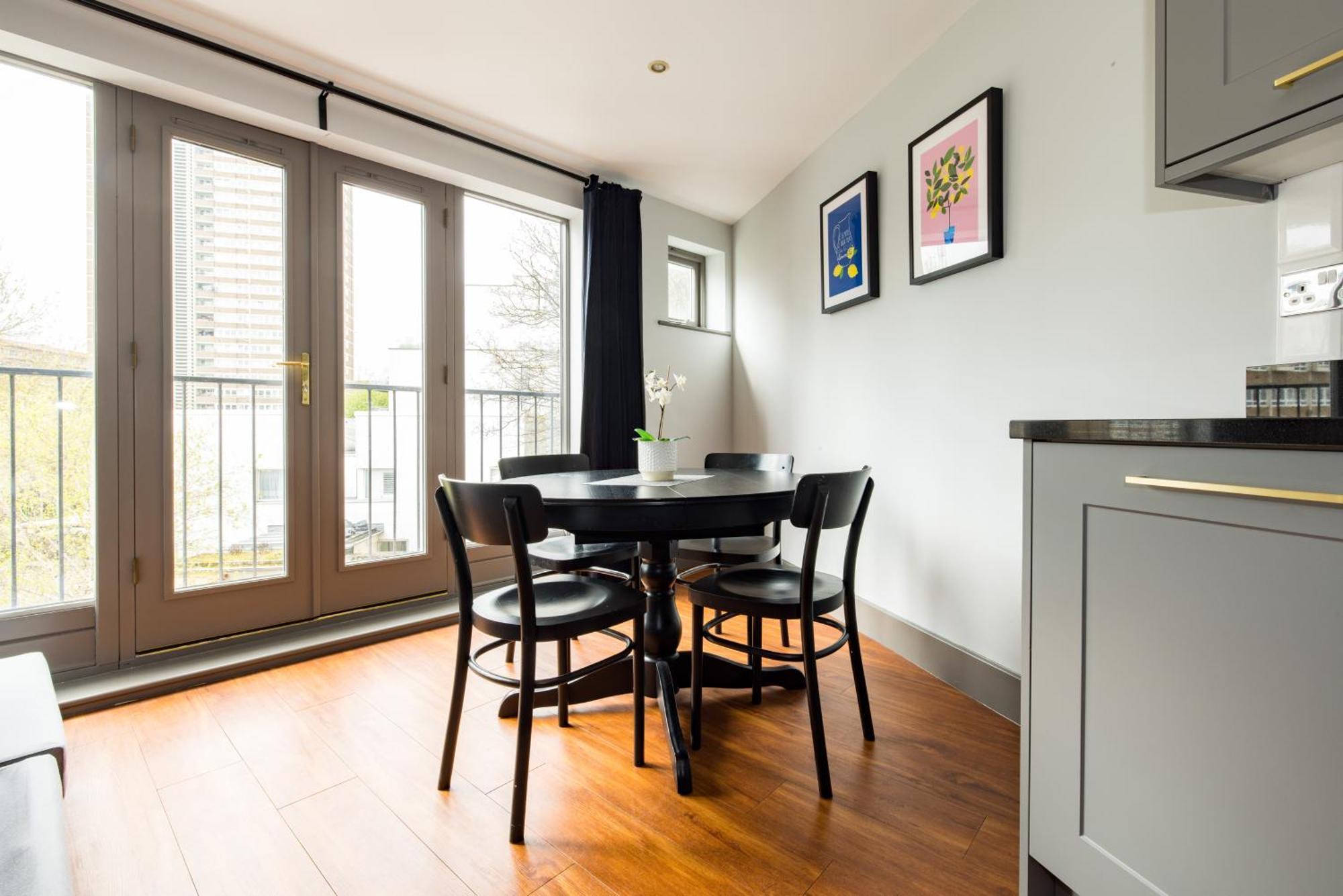 Leilighet Sunshine In My Mood - 2 Bedroom Flat In Battersea London