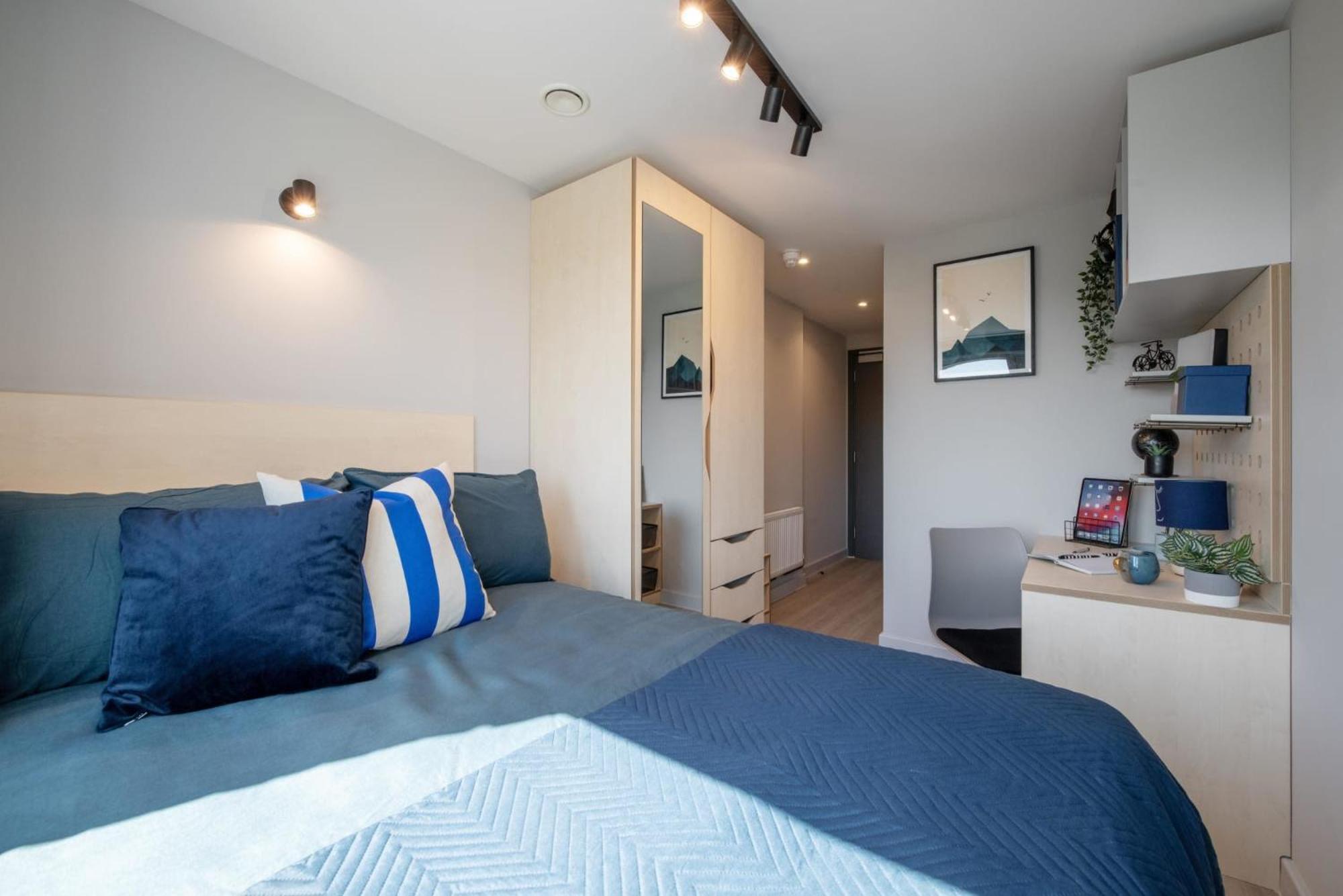 Cozy Living Ensuites In Trendy Wick Park Student Apartment *