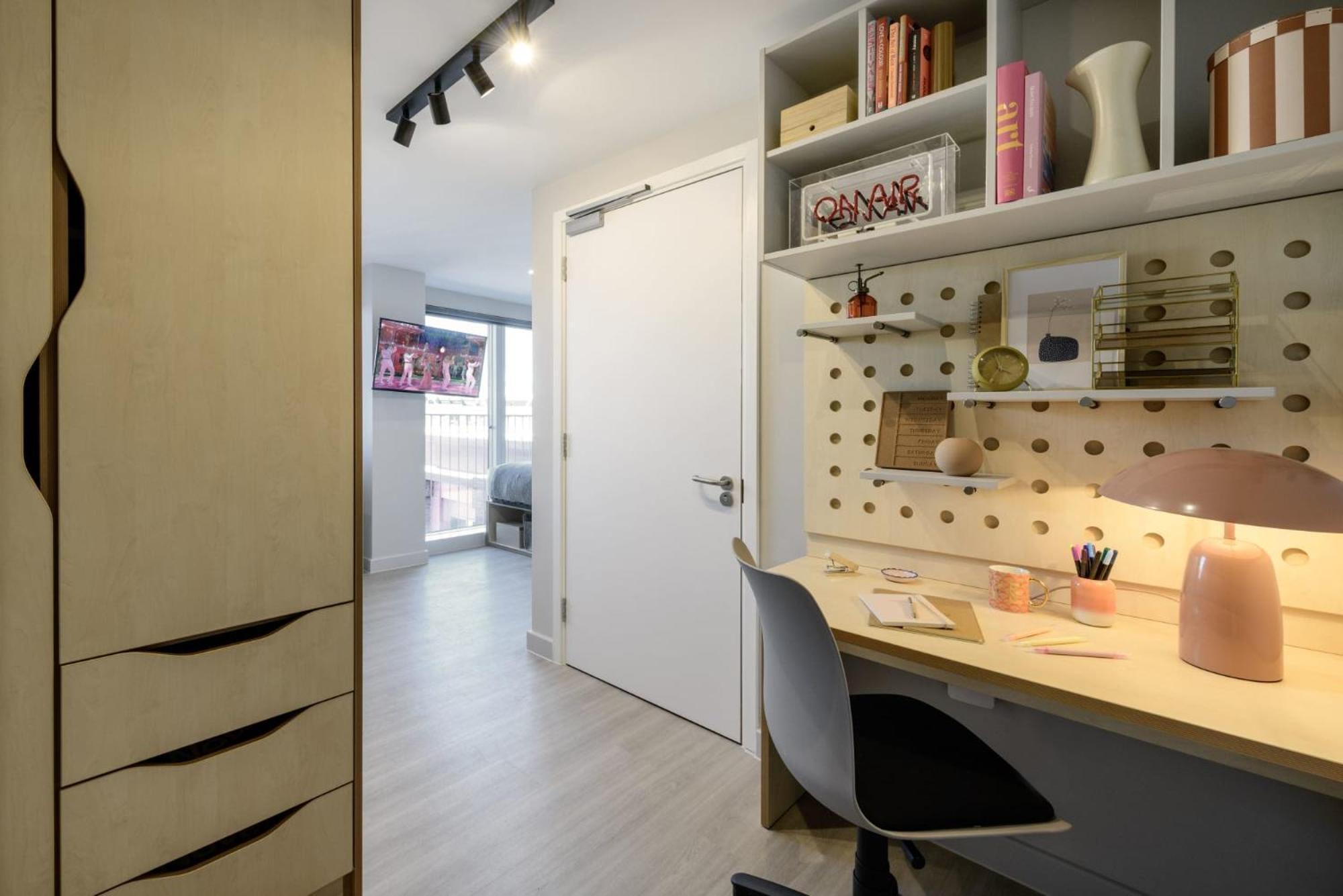 Cozy Living Ensuites In Trendy Wick Park Student Apartment London