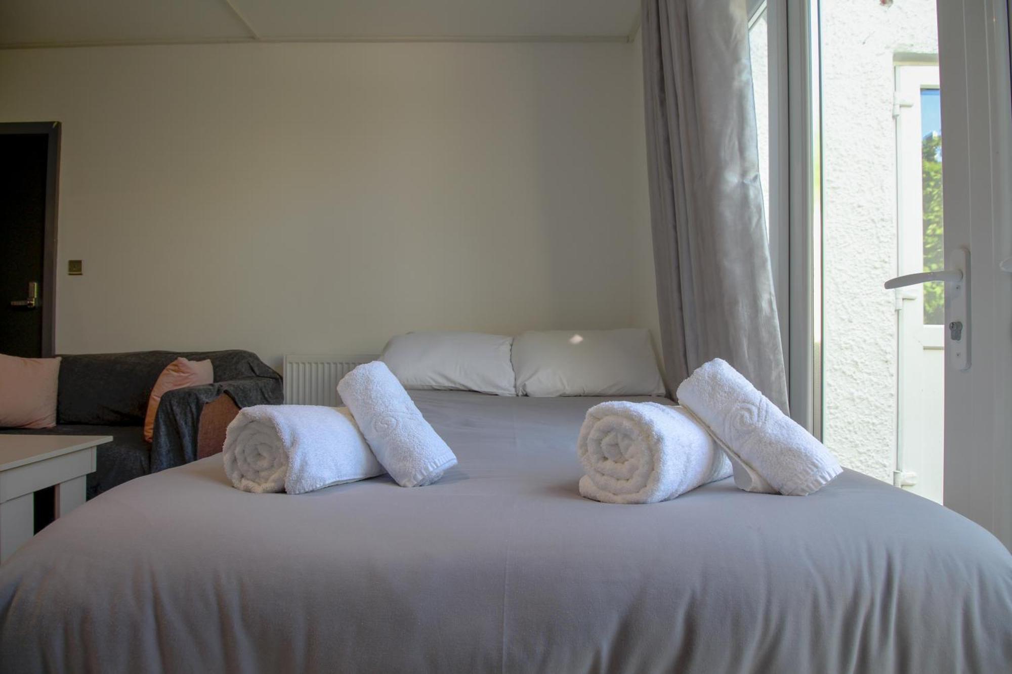 Double Modern Studio Leilighet London