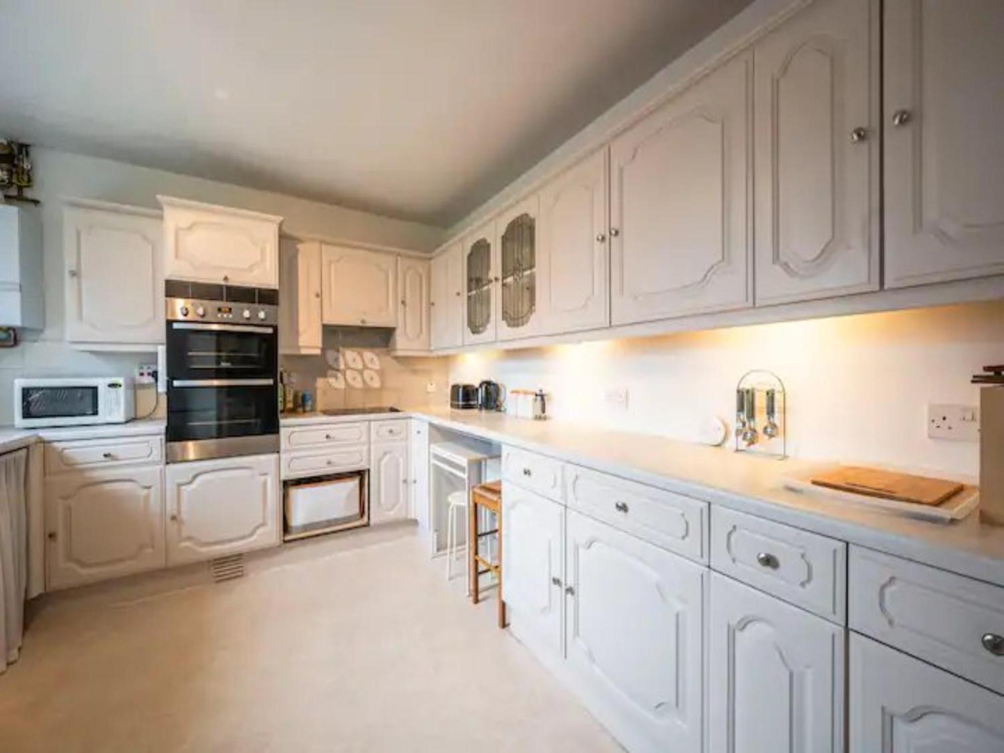 Apartment Pass The Keys Spacious 2bed Flat Camberwell London