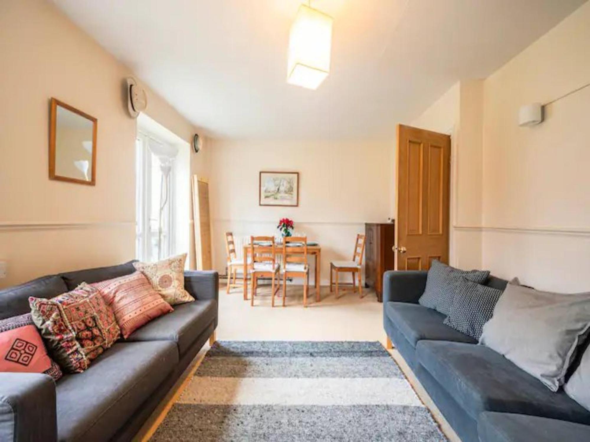 Pass The Keys Spacious 2bed Flat Camberwell *