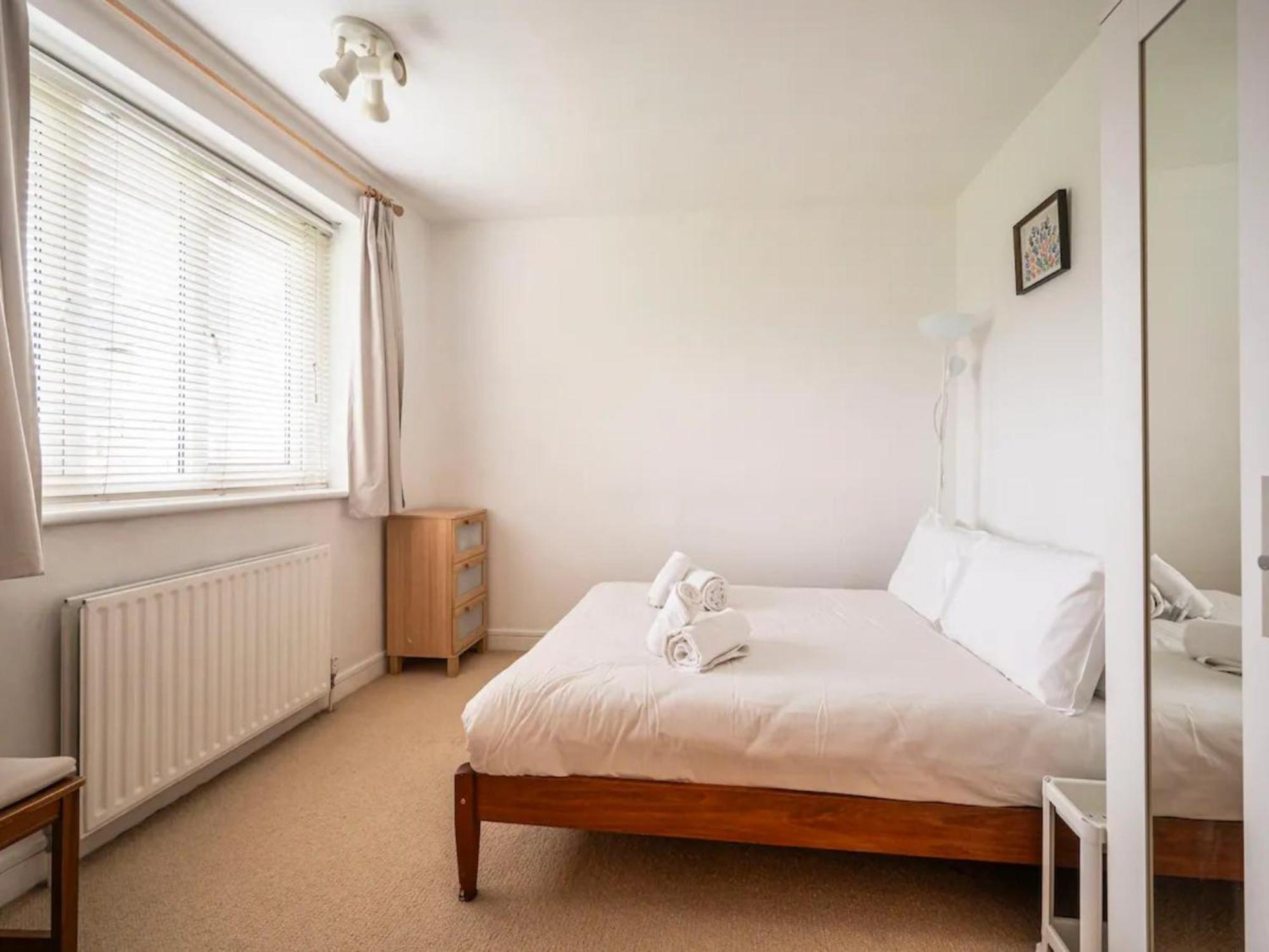 Pass The Keys Spacious 2bed Flat Camberwell Apartment *