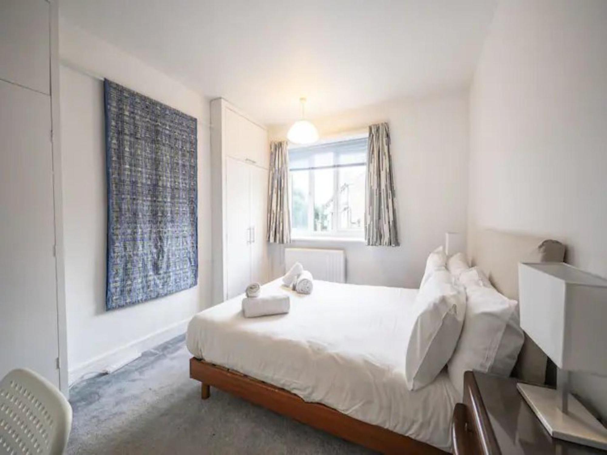 Pass The Keys Spacious 2bed Flat Camberwell Apartment *