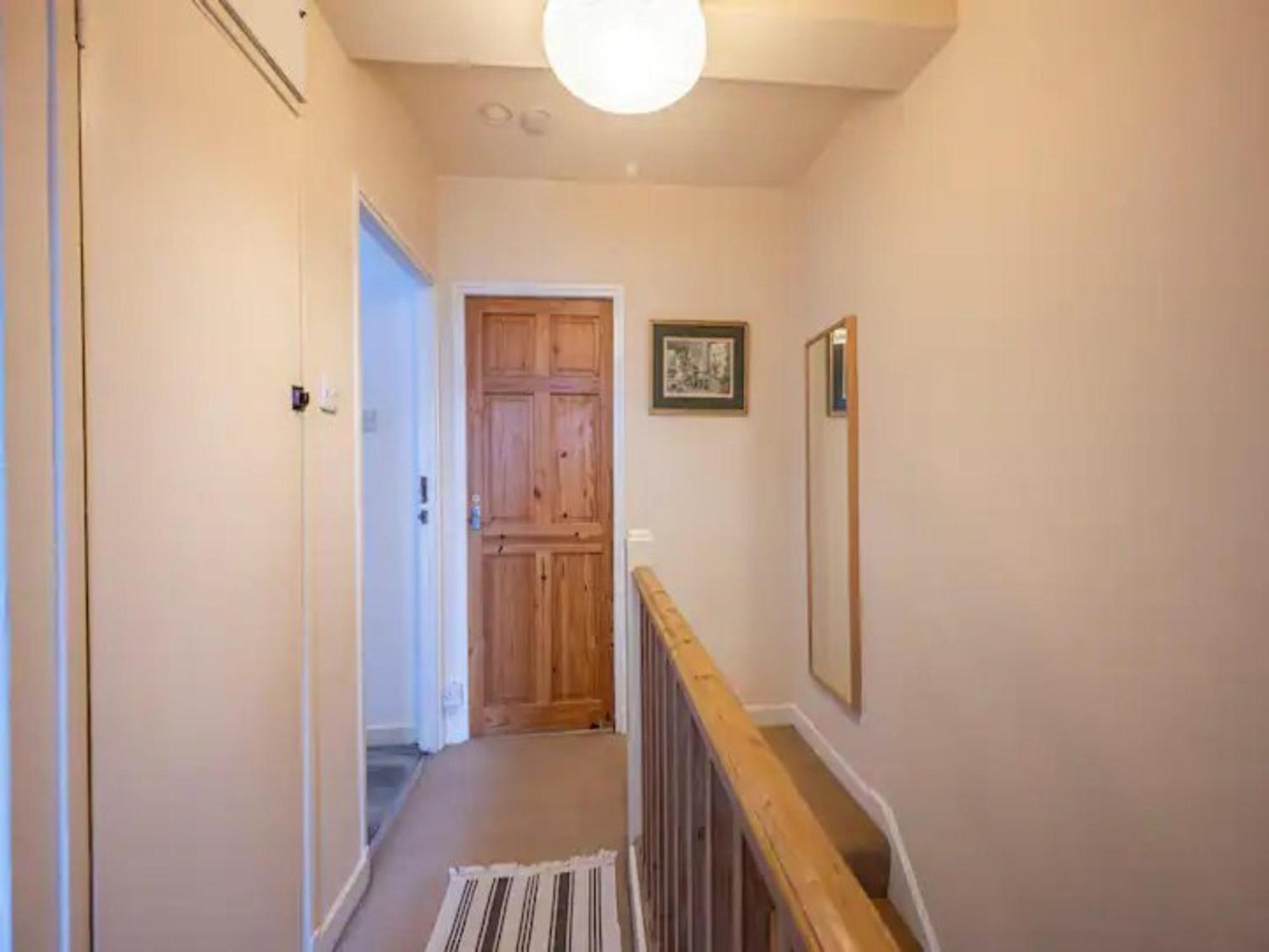 Pass The Keys Spacious 2bed Flat Camberwell Apartment London