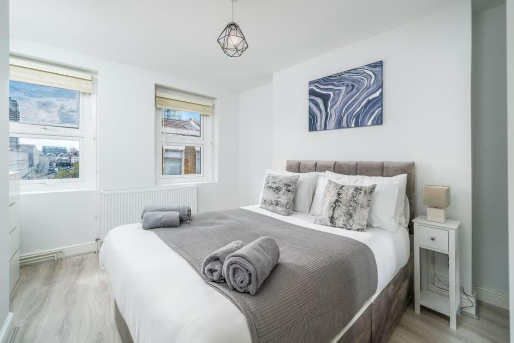 Trendy 2bed In Brick Lane - 3rd Floor Apartment *