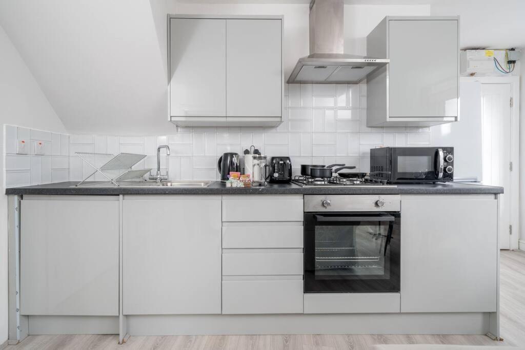 Trendy 2bed In Brick Lane - 3rd Floor Apartment London