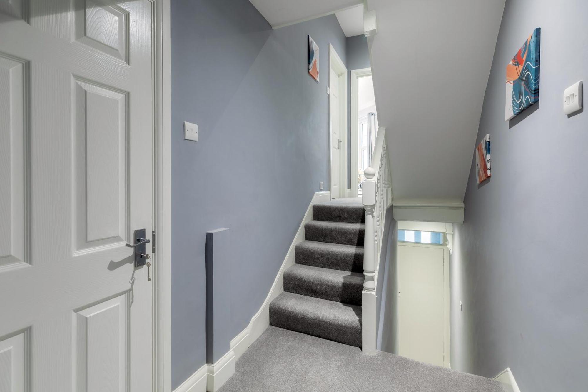 Homely 3 Bedroom House In Hammersmith Appartement Londen