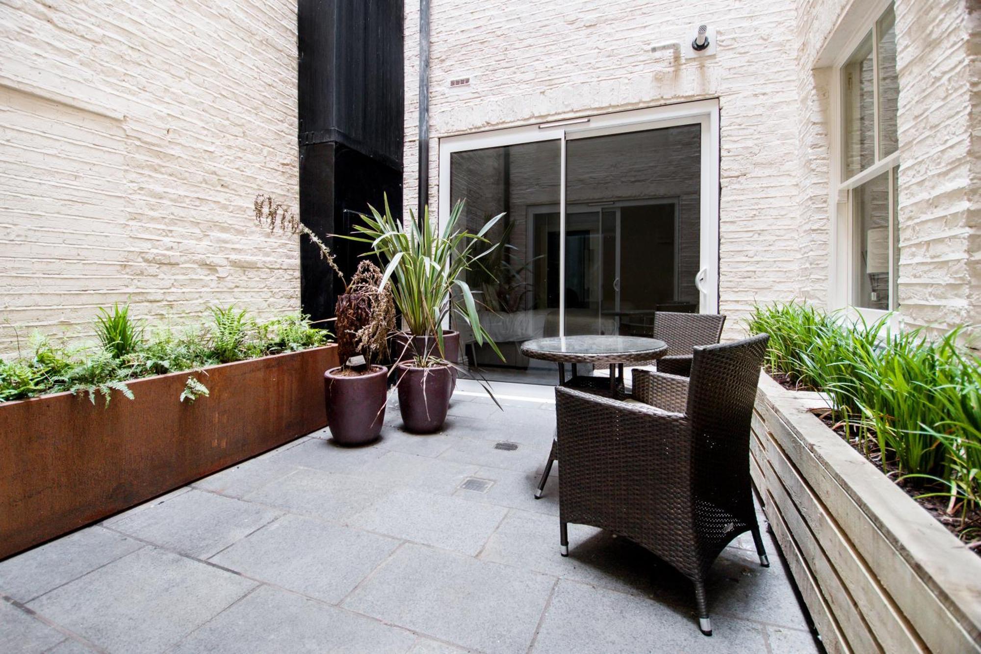 Luxury 2-Bed Hyde Park Apartment - Ac - Sleeps 6 *