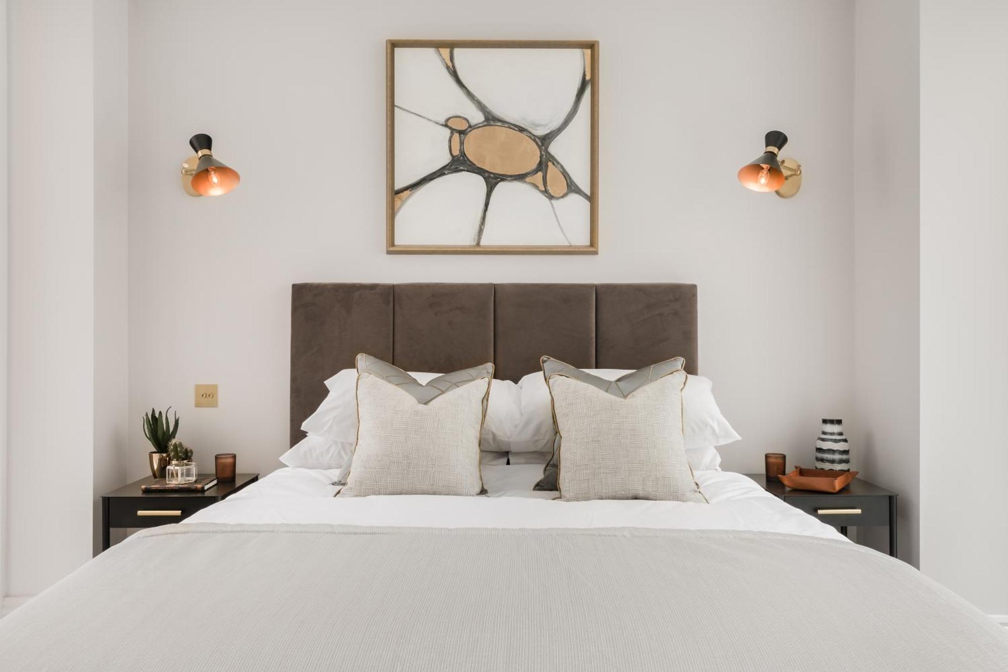 Luxury 2-Bed Hyde Park Apartment - Ac - Sleeps 6