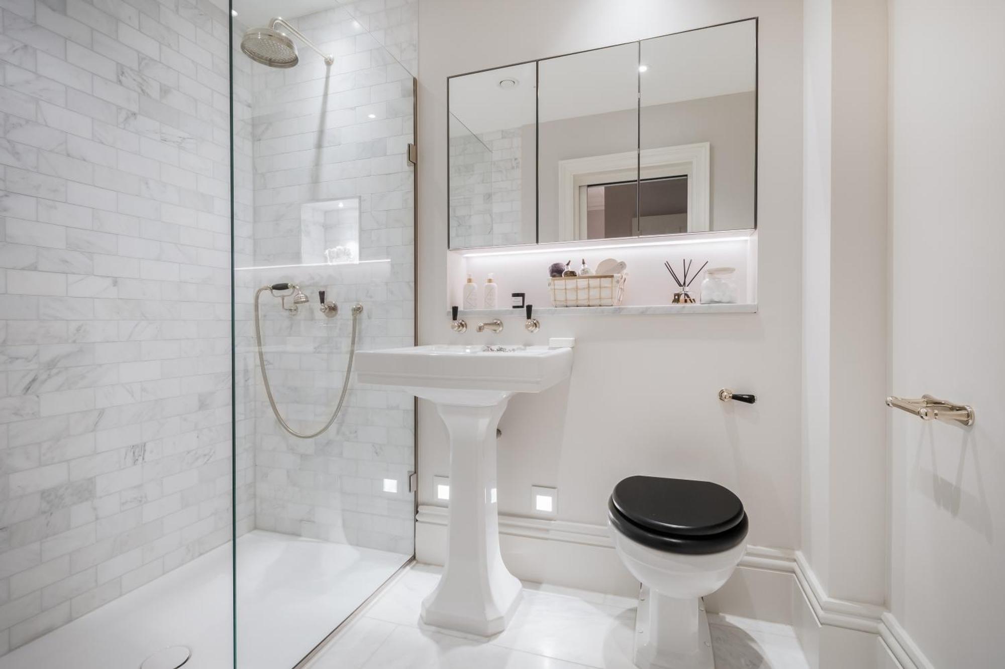 Luxury 2-Bed Hyde Park Apartment - Ac - Sleeps 6 Apartment *