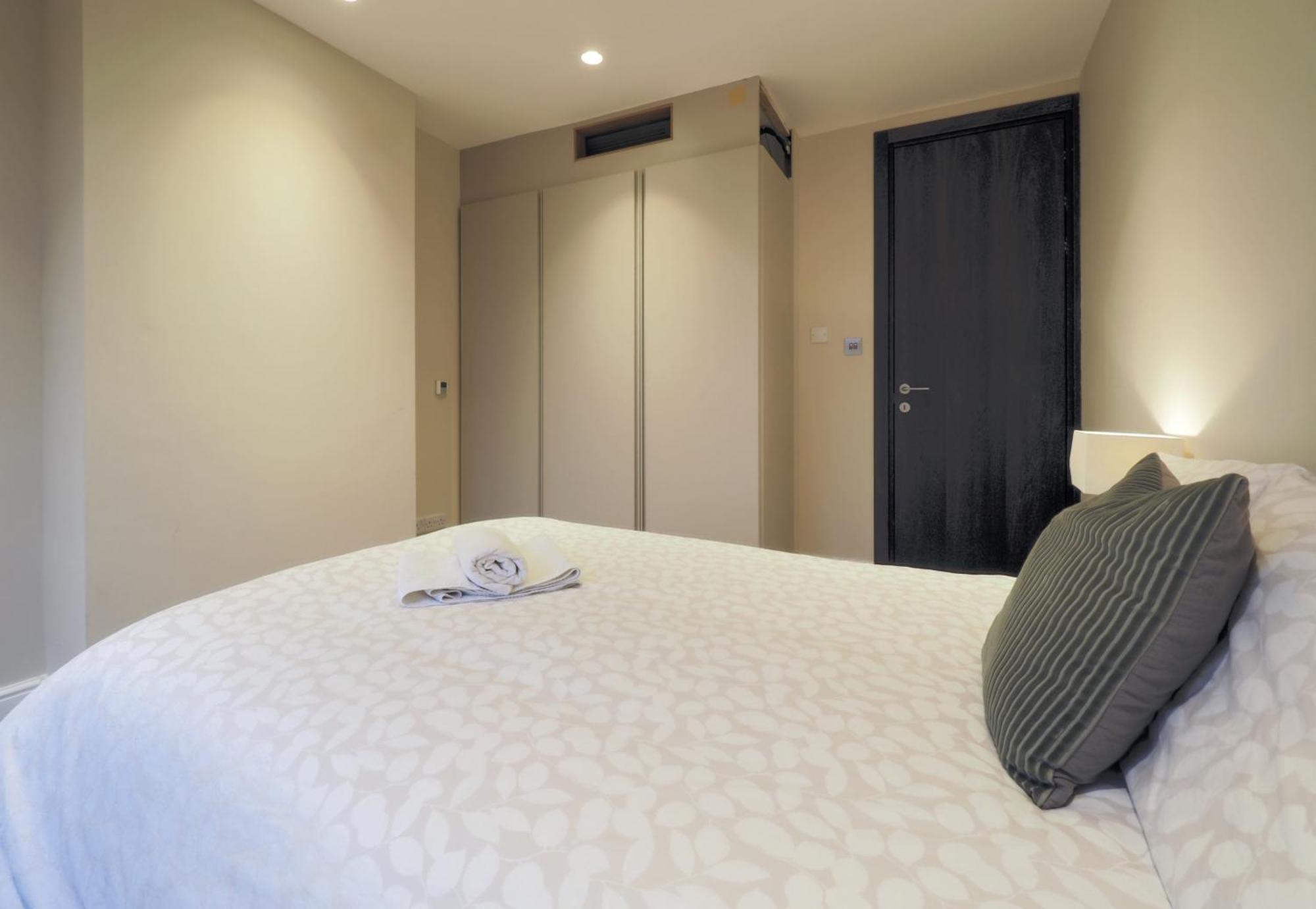 Luxury 3 Bedroom Flat In Maida Vale * Londen