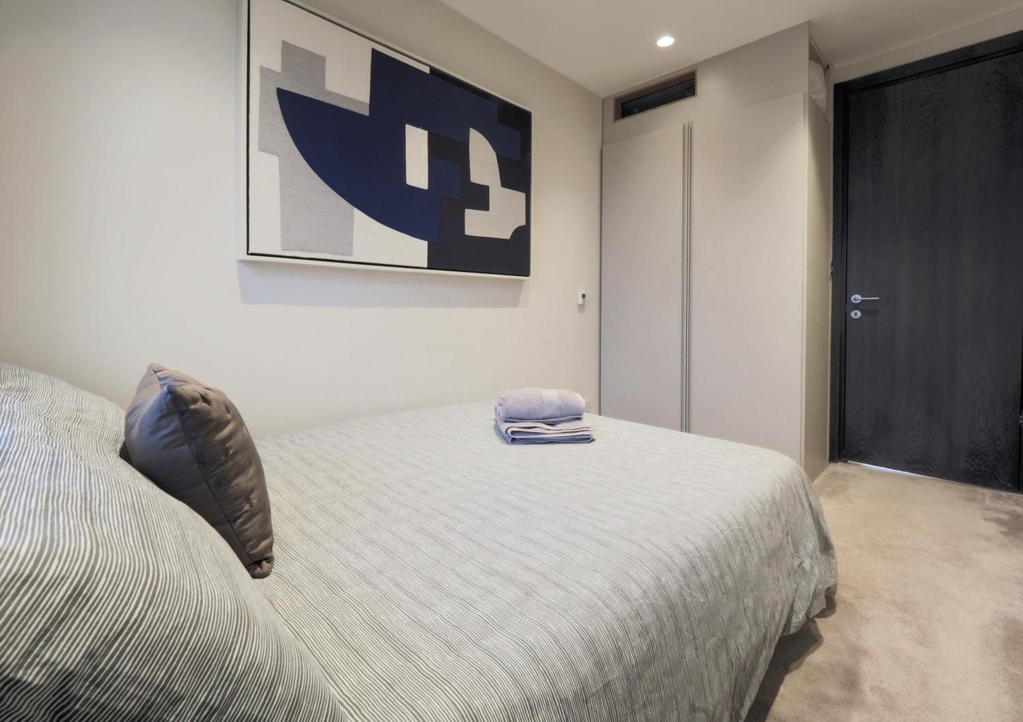 Luxury 3 Bedroom Flat In Maida Vale * Londen