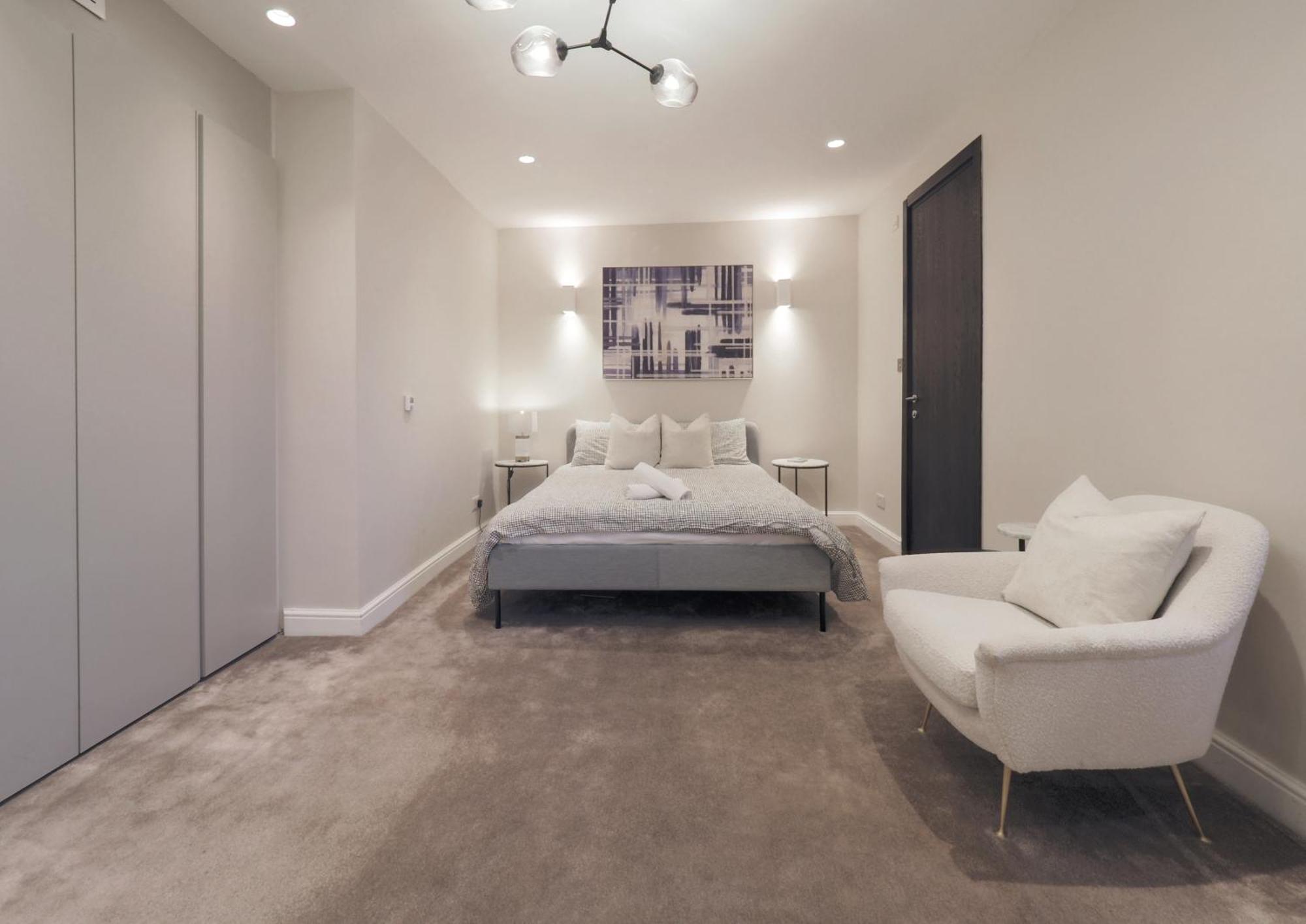 Luxury 3 Bedroom Flat In Maida Vale * Londen