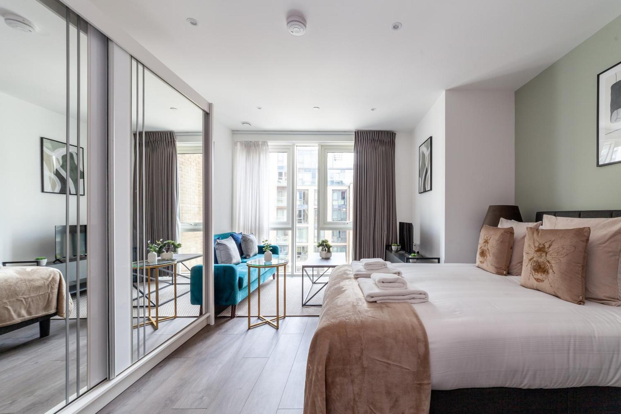 The Wandsworth Luxury Apartment *