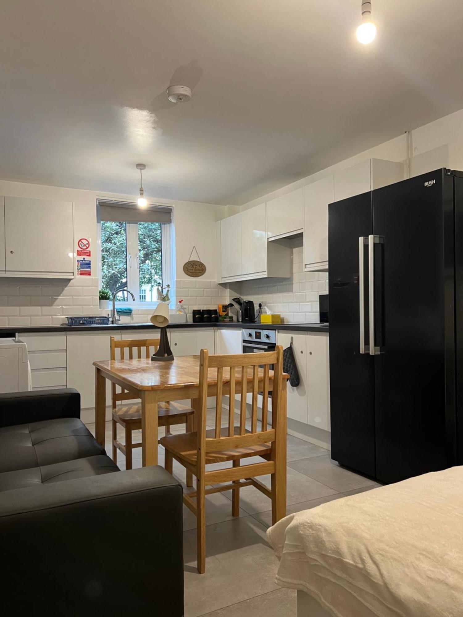 Habitación en casa particular Lovely Double In Euston & Square In
